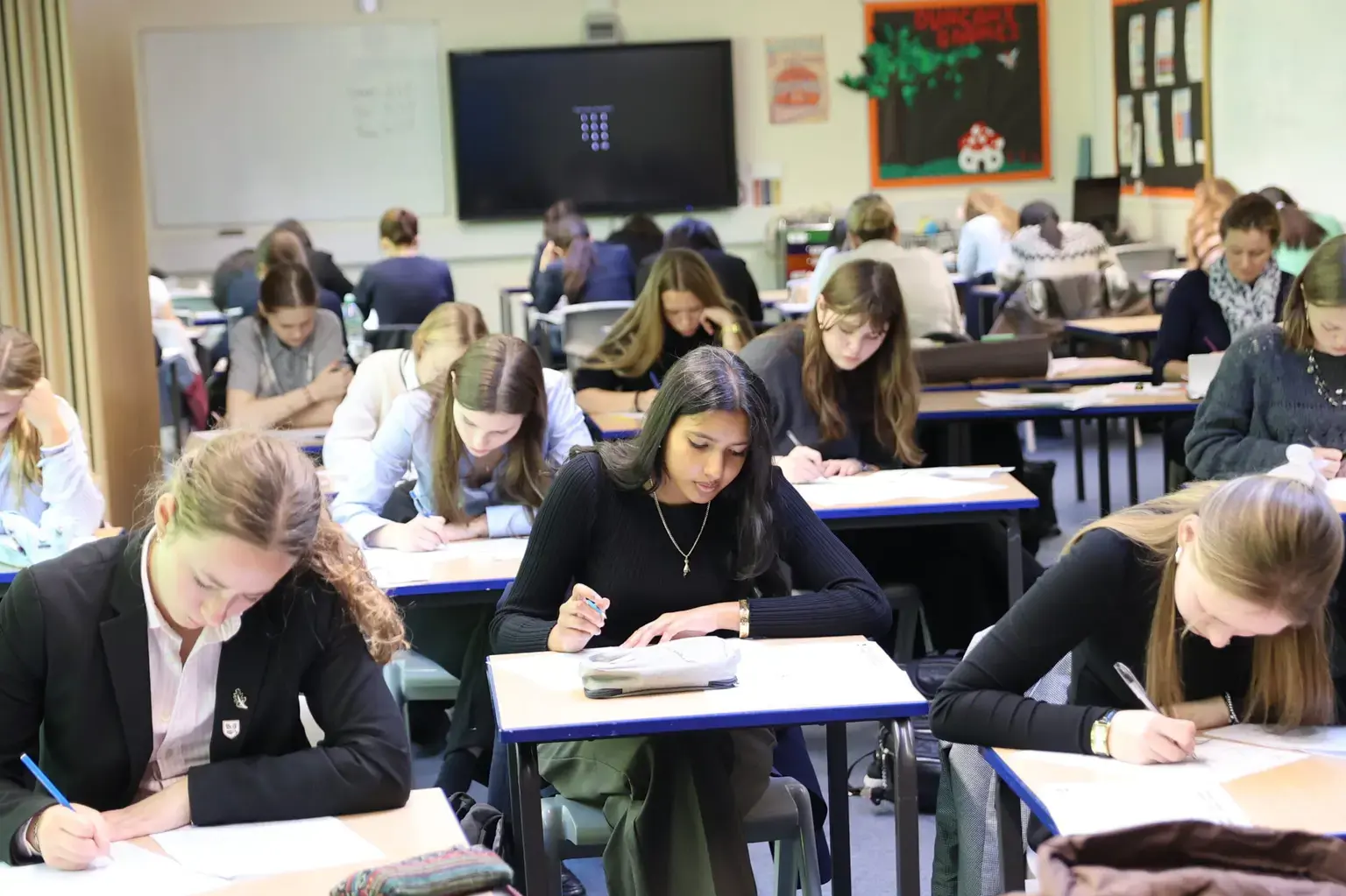 Leighton Park Girls' Maths Competition